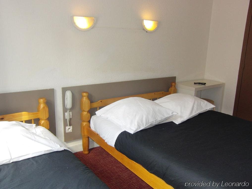 Hotel Petit Bastille Aulnay-sous-Bois Zimmer foto